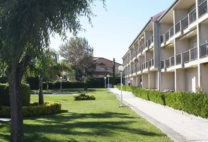 Fontinas Montalvo アパート